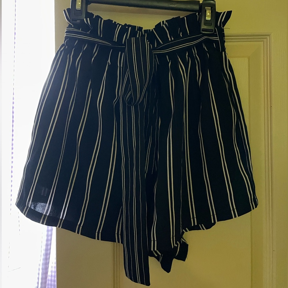 Black and White Striped SHEIN Shorts - Picture 2 of 4